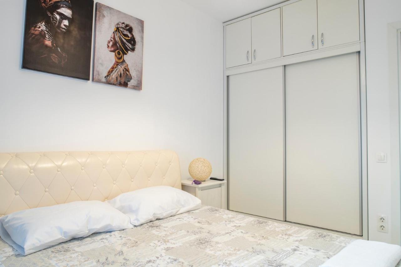 Gvitown Central Apartment Bucharest Luaran gambar
